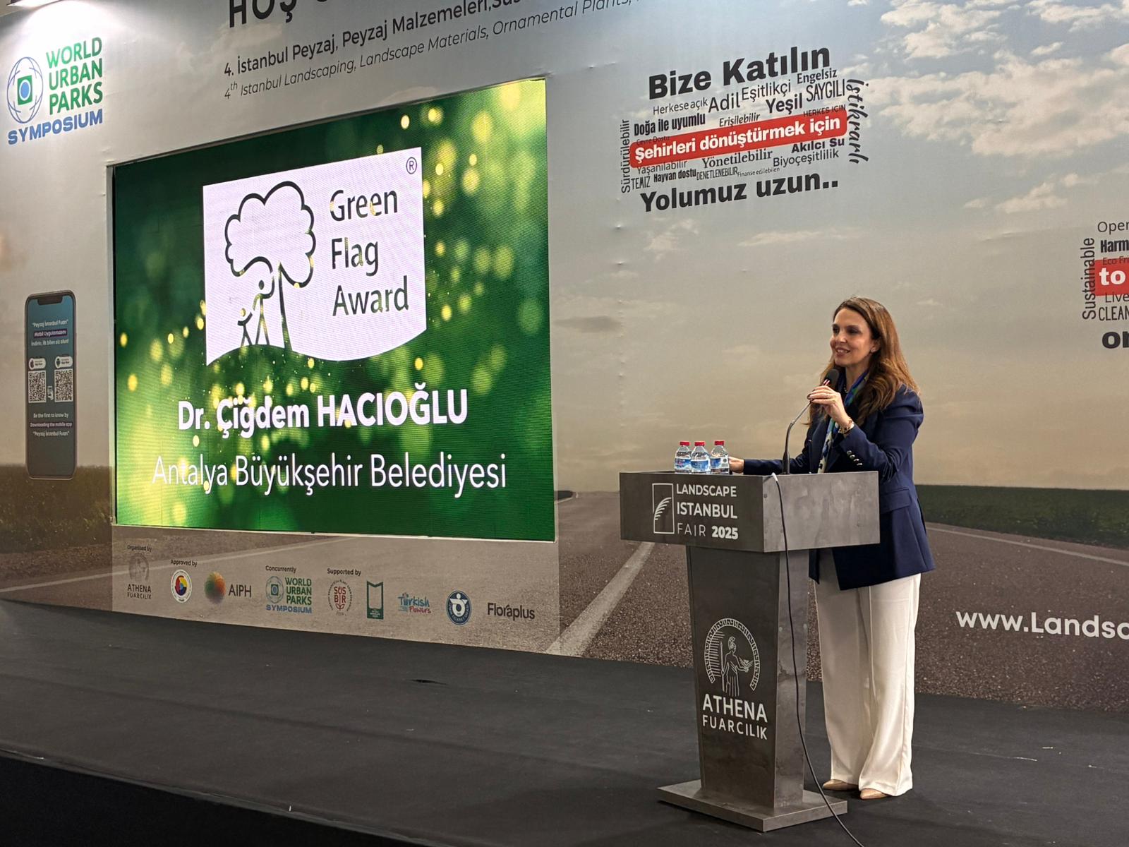 Antalya Büyükşehir Belediyesi, World Urban Parks İstanbul’da Atatürk Kültür Parkı’nı Tanıttı